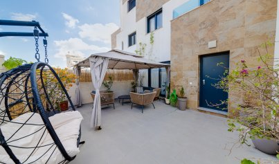 Wiederverkauf - Stadthaus -
Villamartín - Costa Blanca