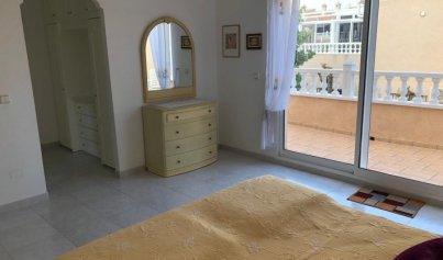 Wiederverkauf - Stadthaus -
Orihuela Costa - Playa Flamenca