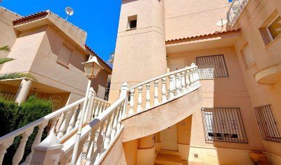 Wiederverkauf - Stadthaus -
Orihuela Costa - Playa Flamenca