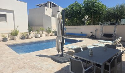 Resale - Villa -
San Miguel de Salinas