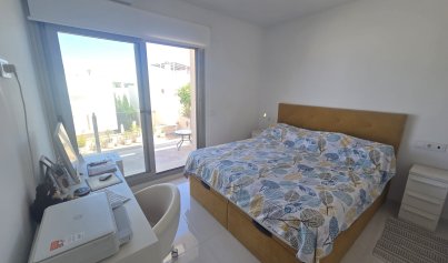 Resale - Villa -
San Miguel de Salinas