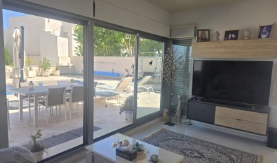 Resale - Villa -
San Miguel de Salinas