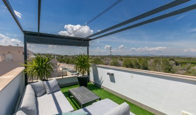Wiederverkauf - Villa -
Villamartín - Villamartin