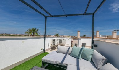 Wiederverkauf - Villa -
Villamartín - Villamartin