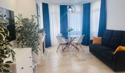 Återförsäljning - Villa -
Orihuela Costa - Villamartin