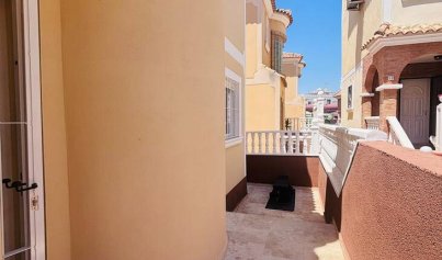 Återförsäljning - Villa -
Orihuela Costa - Villamartin