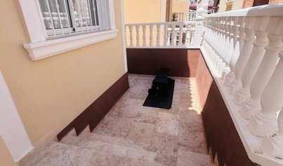 Återförsäljning - Villa -
Orihuela Costa - Villamartin