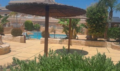 Resale - Villa -
Villamartín - Villamartin