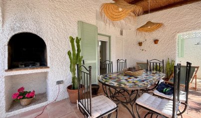 Resale - Villa -
Orihuela Costa - Campoamor