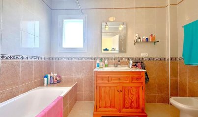 Resale - Villa -
Orihuela Costa - Villamartin