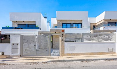 Resale - Villa -
Orihuela Costa - Blue Lagoon