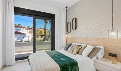 Resale - Villa -
Orihuela Costa - Blue Lagoon