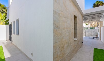Resale - Villa -
Orihuela Costa - Blue Lagoon