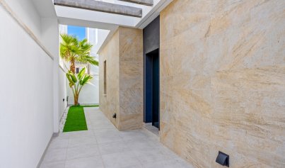 Resale - Villa -
Orihuela Costa - Blue Lagoon
