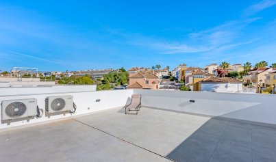 Resale - Villa -
Orihuela Costa - Blue Lagoon
