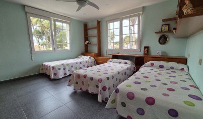 Resale - Villa -
Orihuela Costa - Costa Blanca Sur