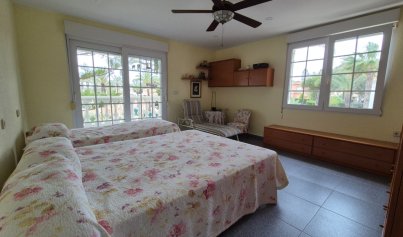 Resale - Villa -
Orihuela Costa - Costa Blanca Sur