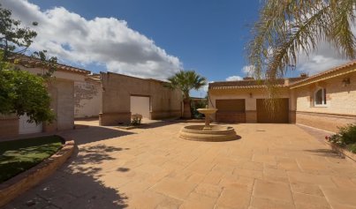 Resale - Villa -
Cartagena - Costa Blanca Sur