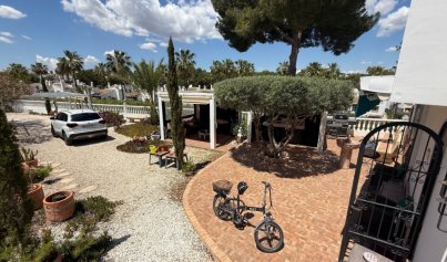 Resale - Villa -
Orihuela Costa - Costa Blanca Sur