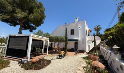 Resale - Villa -
Orihuela Costa - Costa Blanca Sur