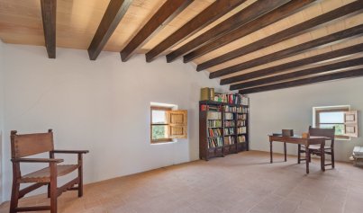 Resale - Finca / Country House -
Felanitx - Mallorca