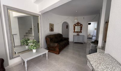 Resale - Villa -
Orihuela Costa - Costa Blanca Sur
