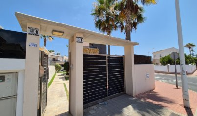 Resale - Villa -
Torrevieja - Costa Blanca Sur