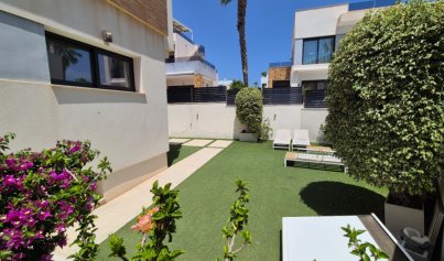 Resale - Villa -
Torrevieja - Costa Blanca Sur