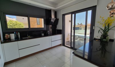 Resale - Villa -
Torrevieja - Costa Blanca Sur