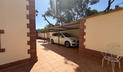 Resale - Villa -
Torrevieja - Costa Blanca Sur