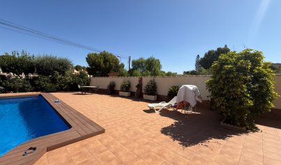 Resale - Villa -
Torrevieja - Costa Blanca Sur