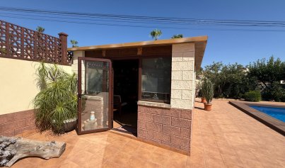 Resale - Villa -
Torrevieja - Costa Blanca Sur