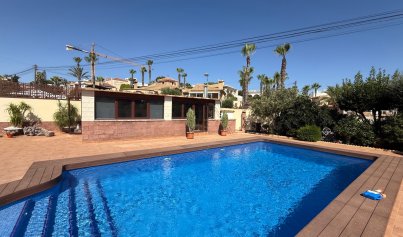 Resale - Villa -
Torrevieja - Costa Blanca Sur