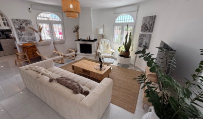 Resale - Villa -
Torrevieja - Costa Blanca Sur