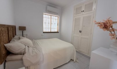 Resale - Villa -
Torrevieja - Costa Blanca Sur