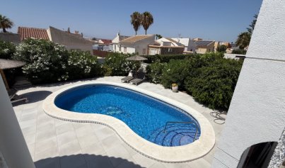 Resale - Villa -
Torrevieja - Costa Blanca Sur