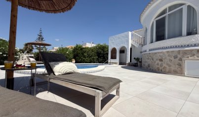 Resale - Villa -
Torrevieja - Costa Blanca Sur