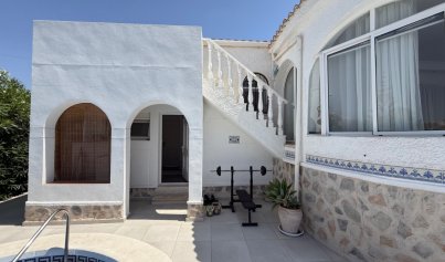 Resale - Villa -
Torrevieja - Costa Blanca Sur