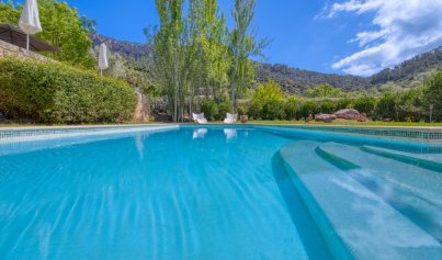 Resale - Villa -
Esporlas - Mallorca