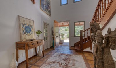 Resale - Villa -
Esporlas - Mallorca