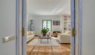 Resale - Villa -
Esporlas - Mallorca