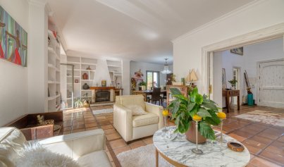 Resale - Villa -
Esporlas - Mallorca