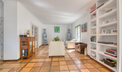 Resale - Villa -
Esporlas - Mallorca