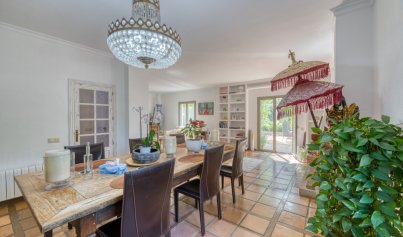 Resale - Villa -
Esporlas - Mallorca