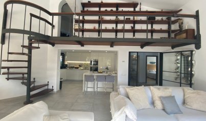 Resale - Villa -
Calviá - Mallorca