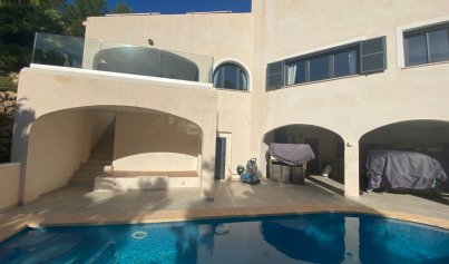 Resale - Villa -
Calviá - Mallorca