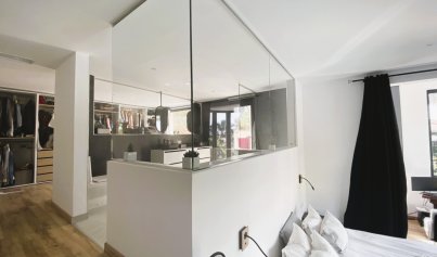 Resale - Villa -
Calviá - Mallorca