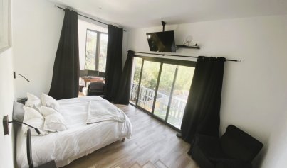 Resale - Villa -
Calviá - Mallorca