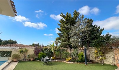Resale - Villa -
Campoamor - Dehesa de Campoamor