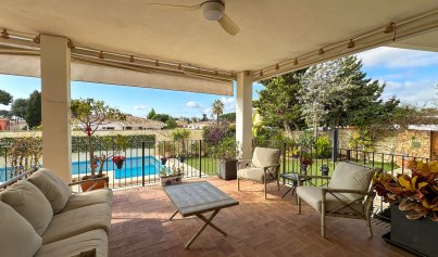 Resale - Villa -
Campoamor - Dehesa de Campoamor